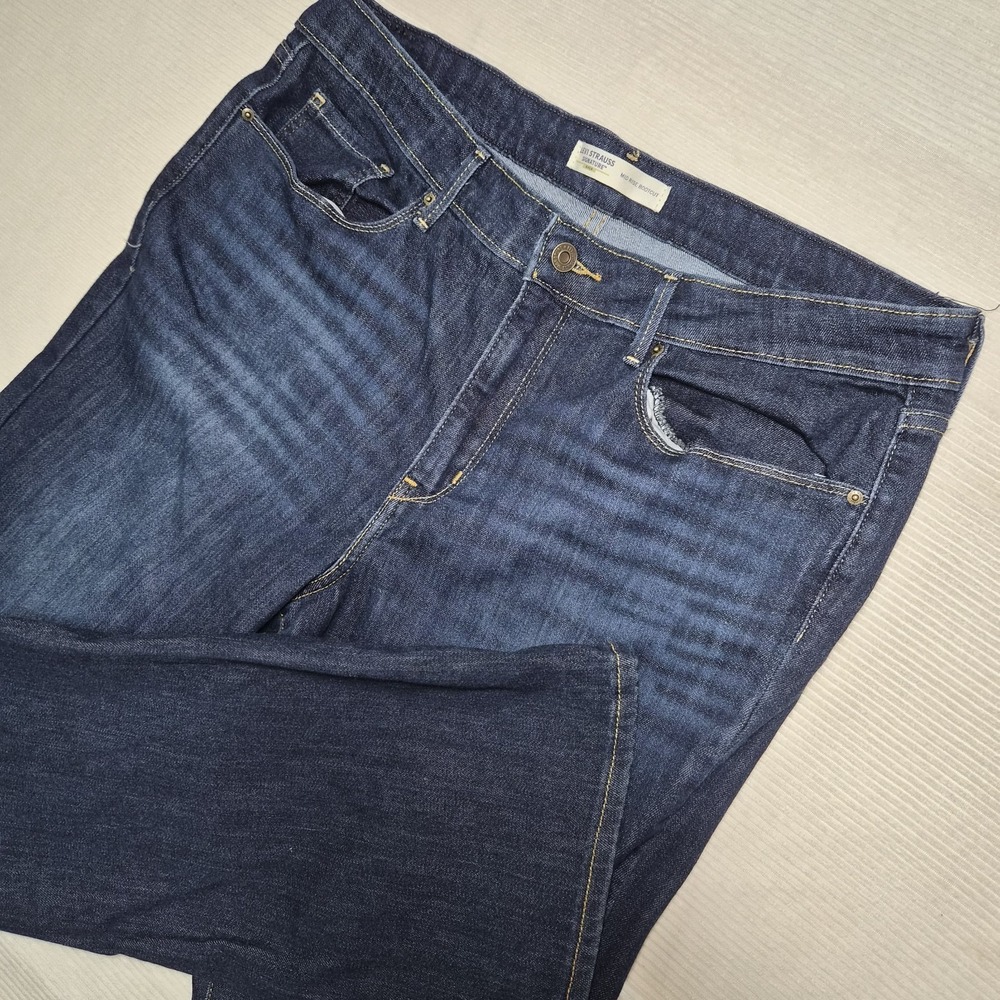 Levi's Strauss Gold Mid Rise Bootcut Blue Jeans 16 M‎ (W33L32)